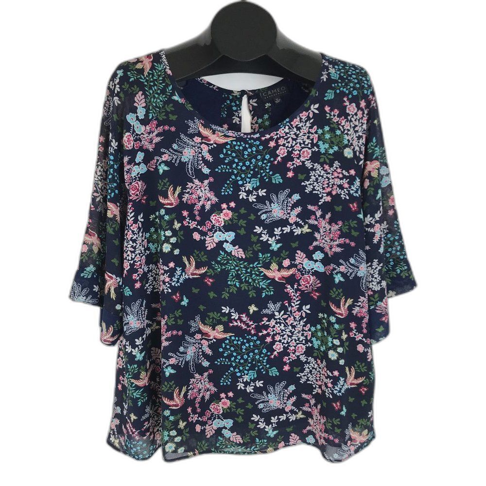 Cameo Appearance Floral Layered Top Women's Plus Size 1X Scoop Neck Keyhole